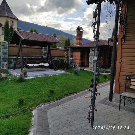 Вилла Zatushok Pid Goroyu Верховина Экстерьер фото